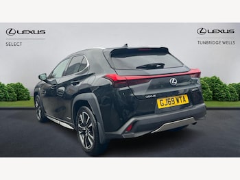 Used Lexus UX 2019 for sale - 77351900: Photo