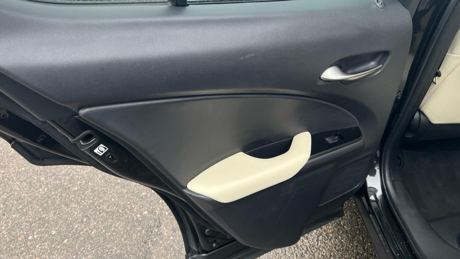 Used Lexus UX 2019 for sale - 77351900: Photo 34