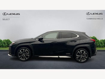 Used Lexus UX 2019 for sale - 77351900: Photo
