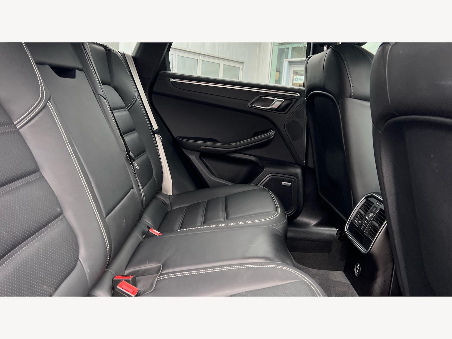 Used Porsche Macan 2022 for sale - 77351661: Photo 11