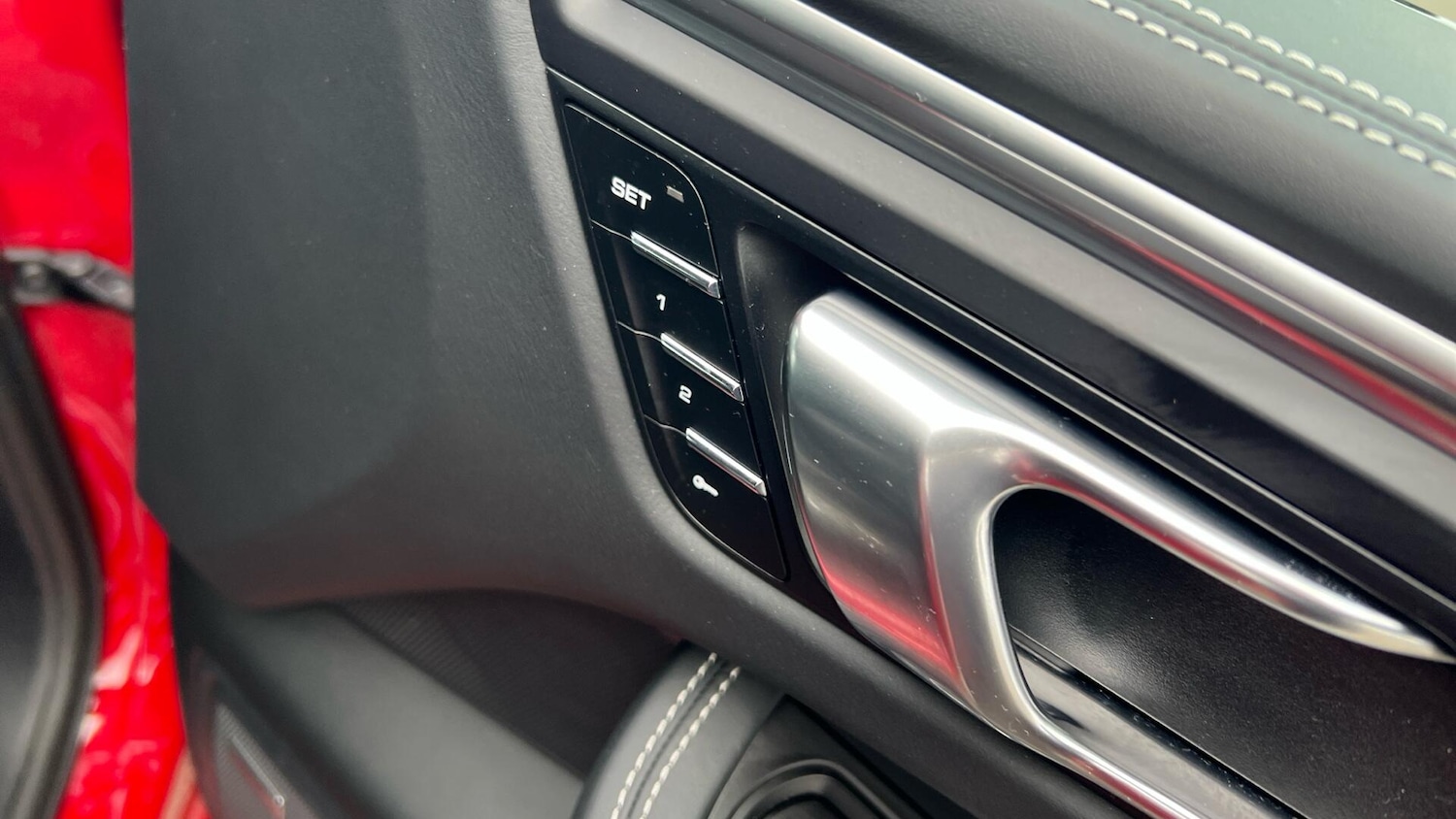 Used Porsche Macan 2022 for sale - 77351661: Photo 33