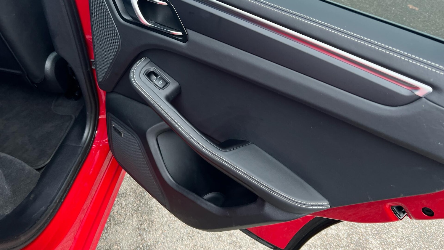 Used Porsche Macan 2022 for sale - 77351661: Photo 35