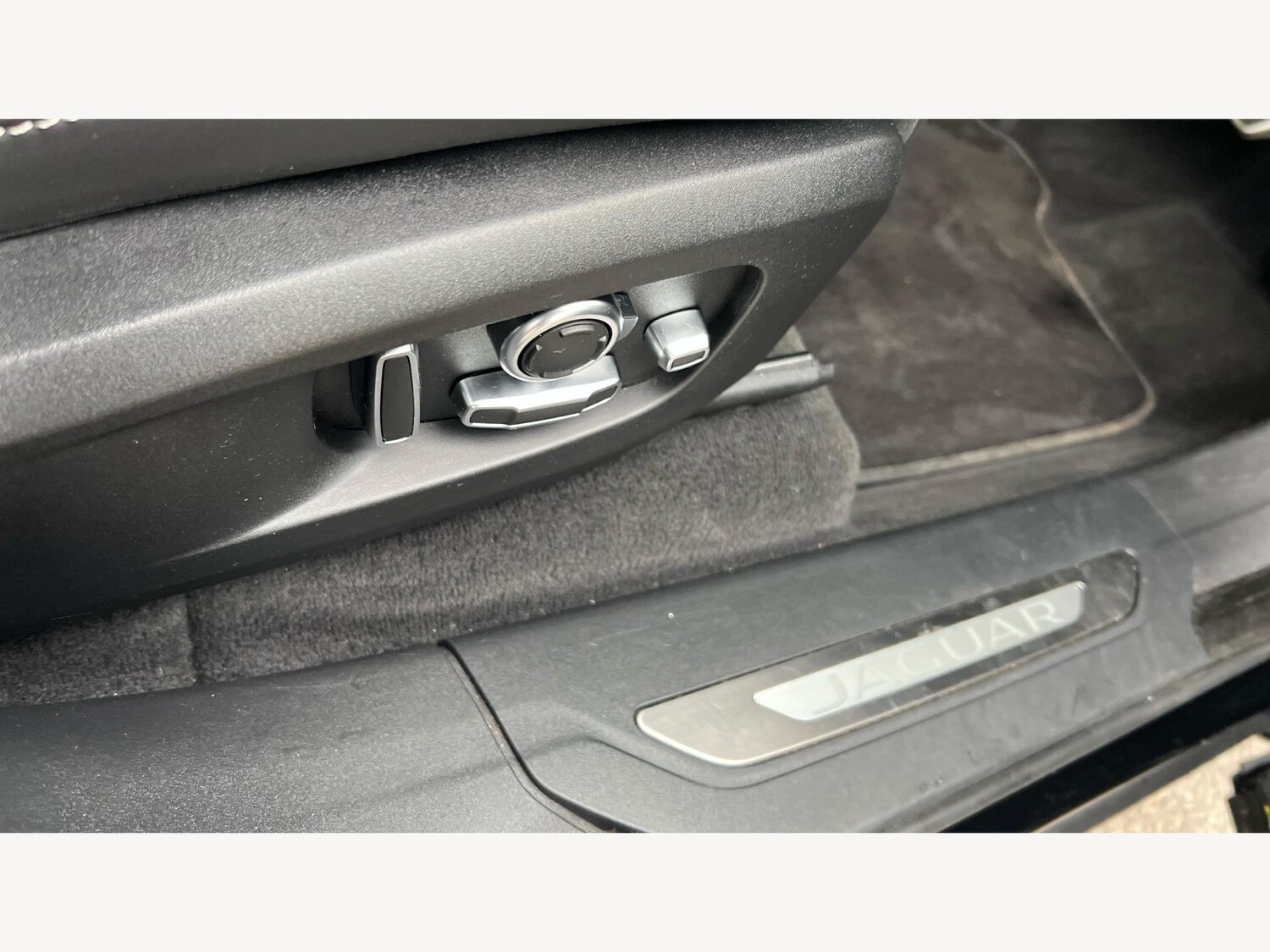 Used Jaguar F-Pace 2022 for sale - 76527898: Photo 32