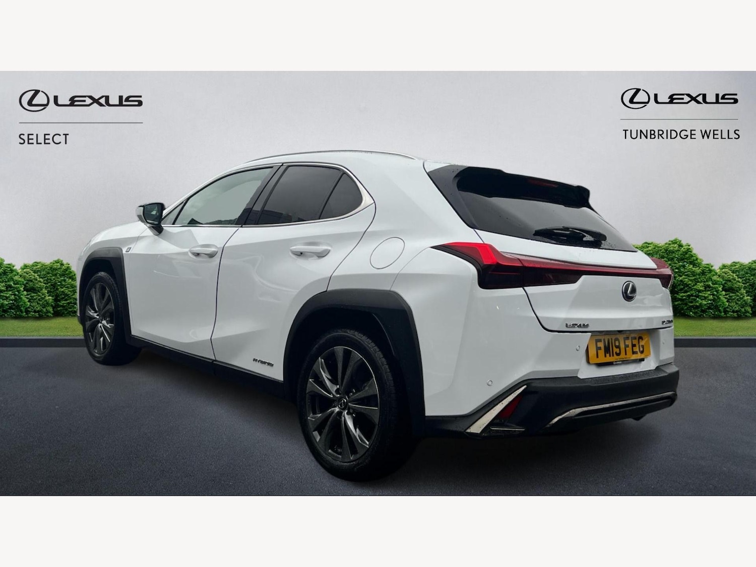 Used Lexus UX 2019 for sale - 77351506: Photo 2