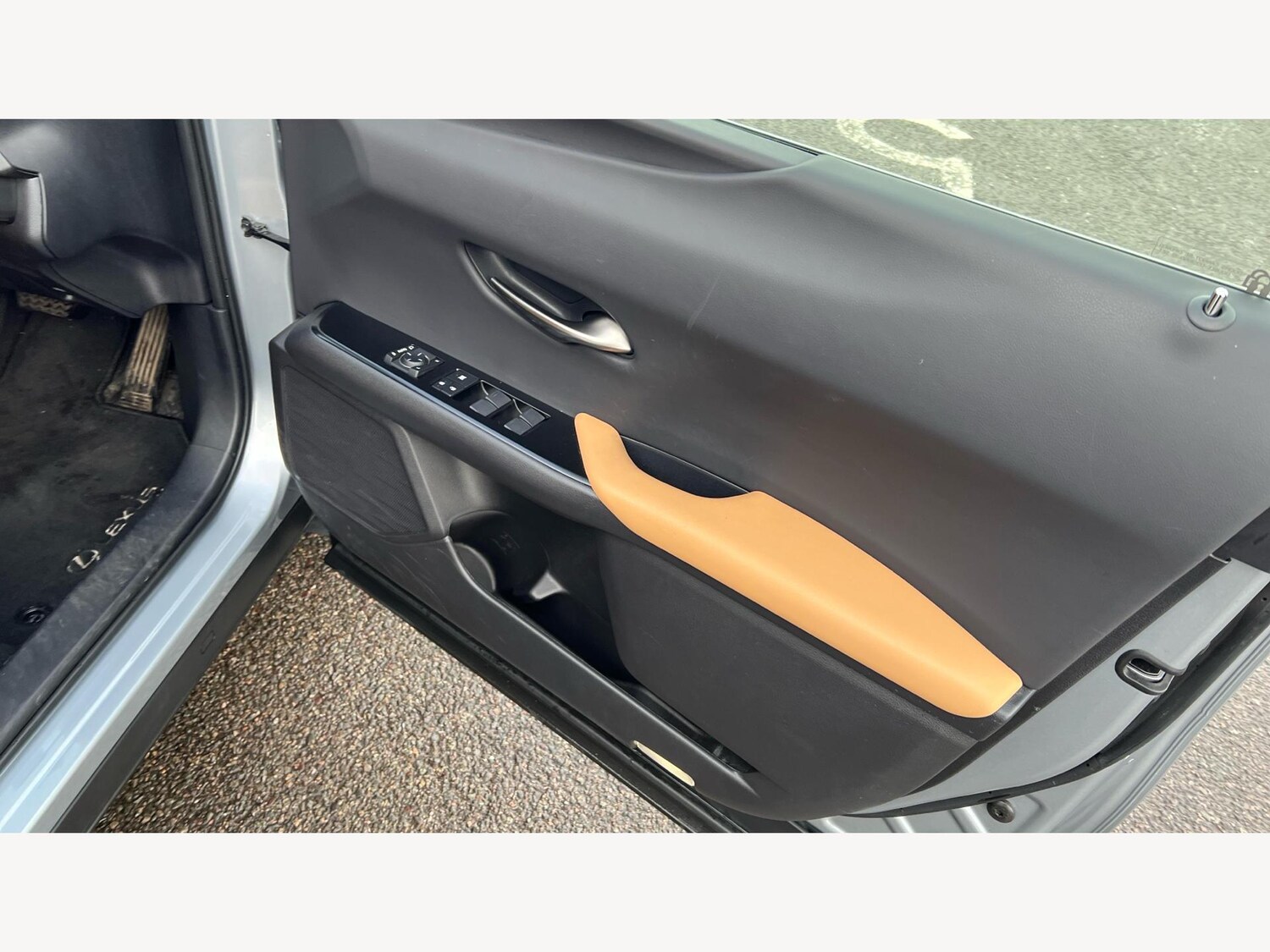 Used Lexus UX for sale - 77484232: Photo 31