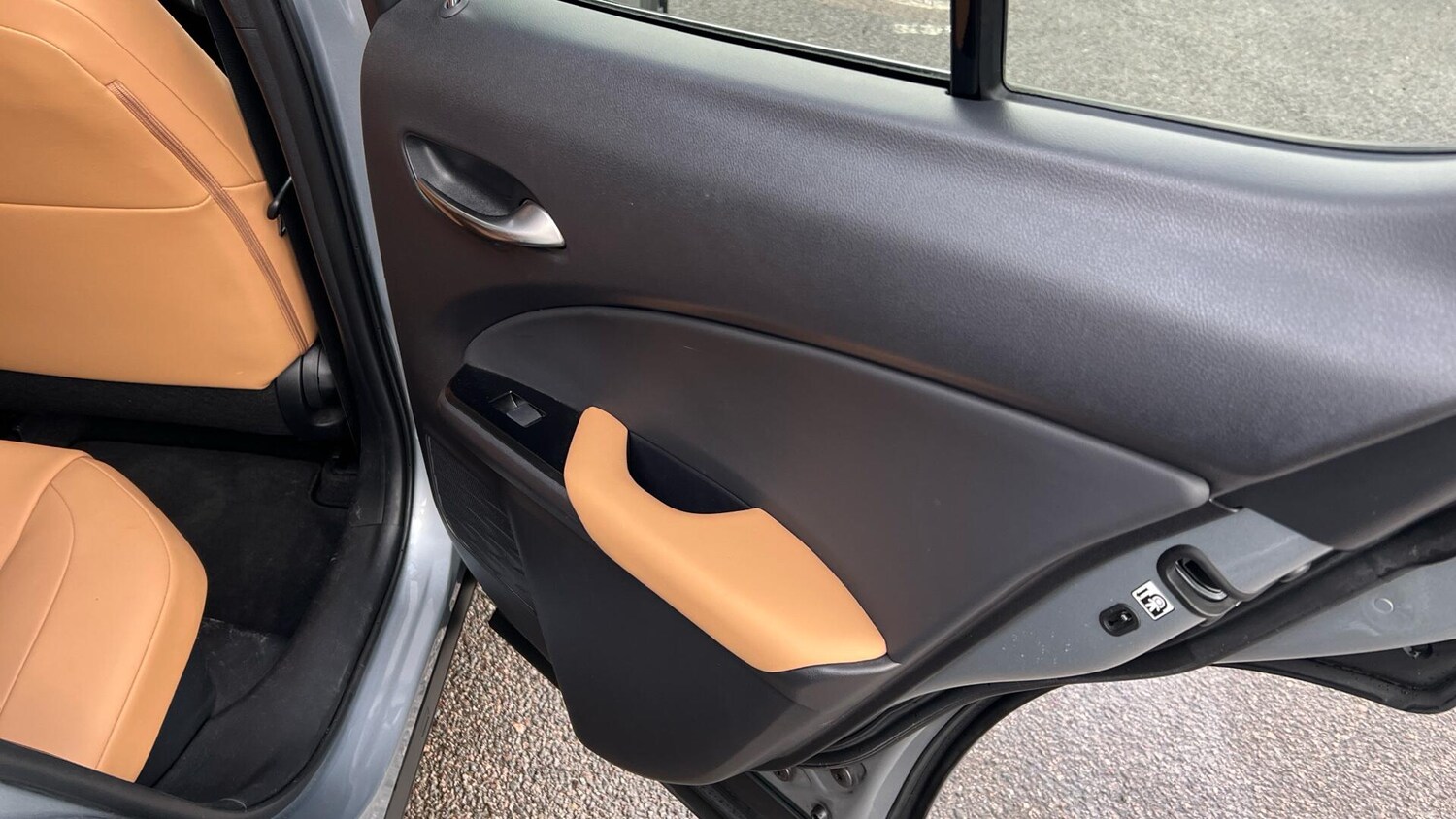 Used Lexus UX for sale - 77484232: Photo 32