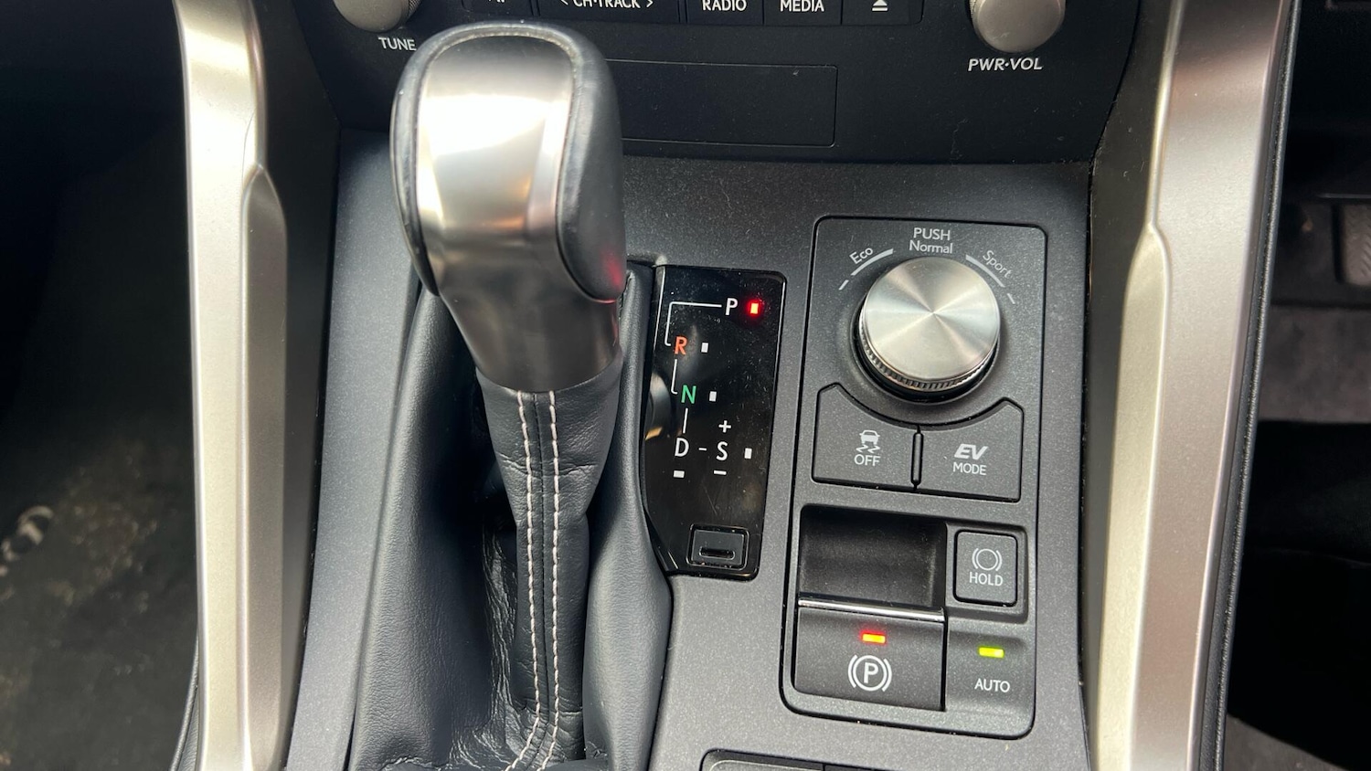 Used Lexus NX 2018 for sale - 77646346: Photo 33