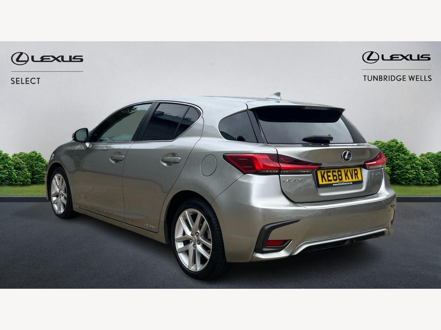 Used Lexus CT 2018 for sale - 76315237: Photo 2