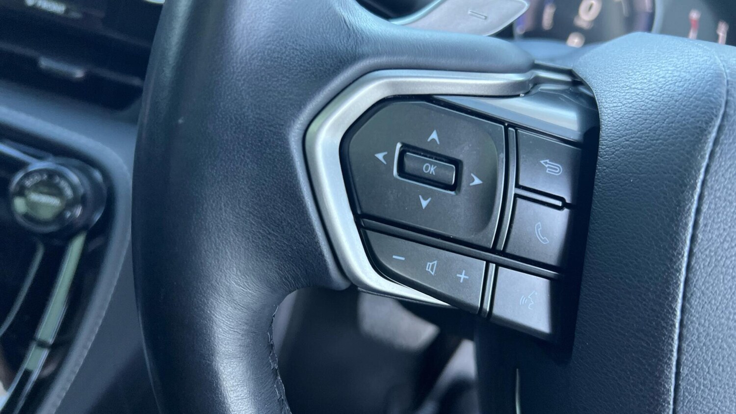 Used Lexus NX 2023 for sale - 77097879: Photo 41