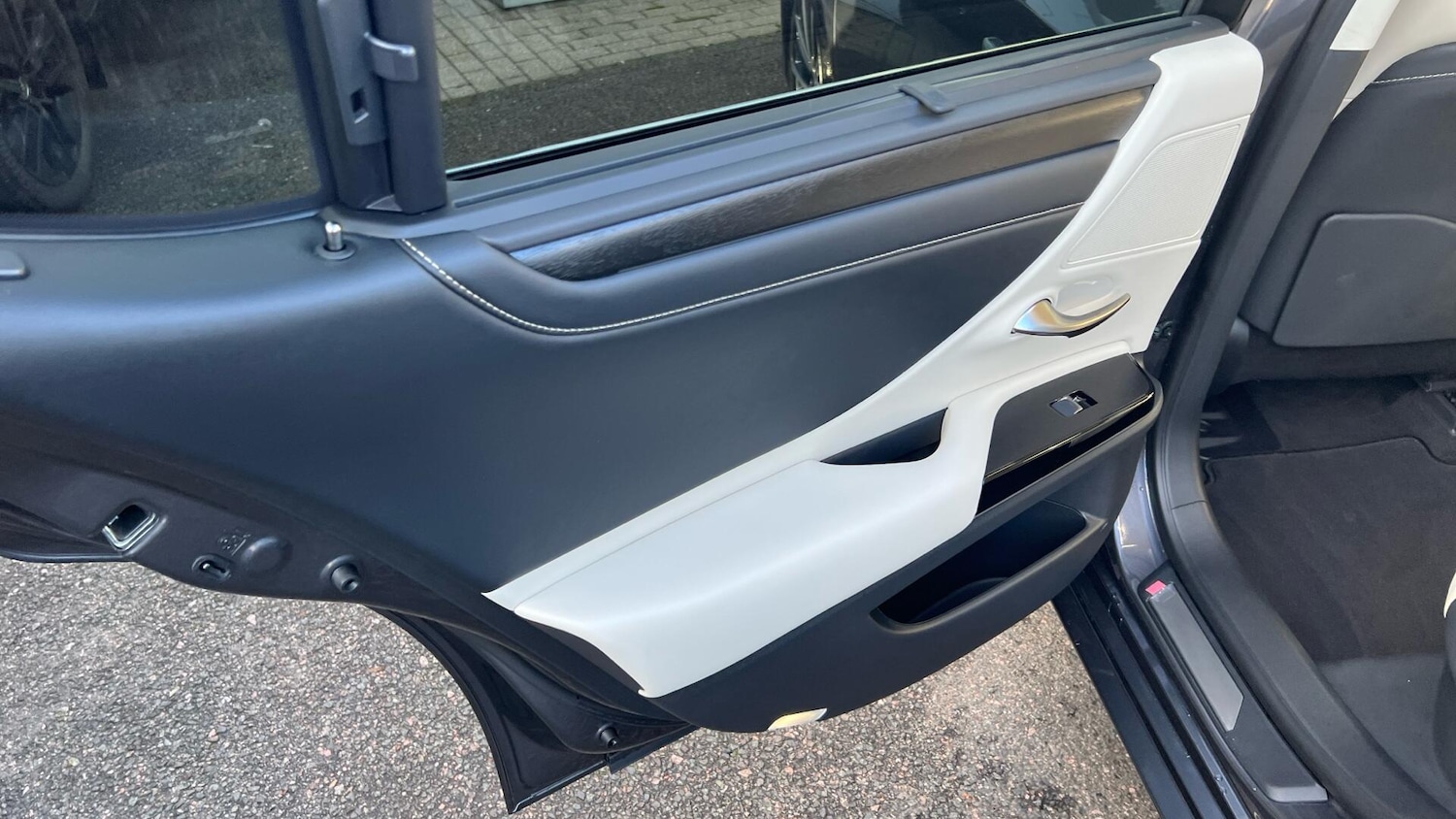 Used Lexus ES 2025 for sale - 77091278: Photo 35