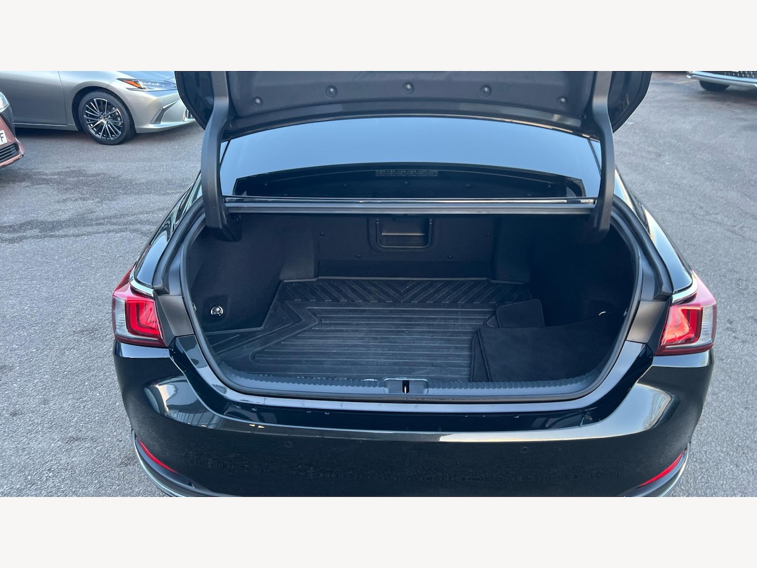 Used Lexus ES 2024 for sale - 77097399: Photo 17