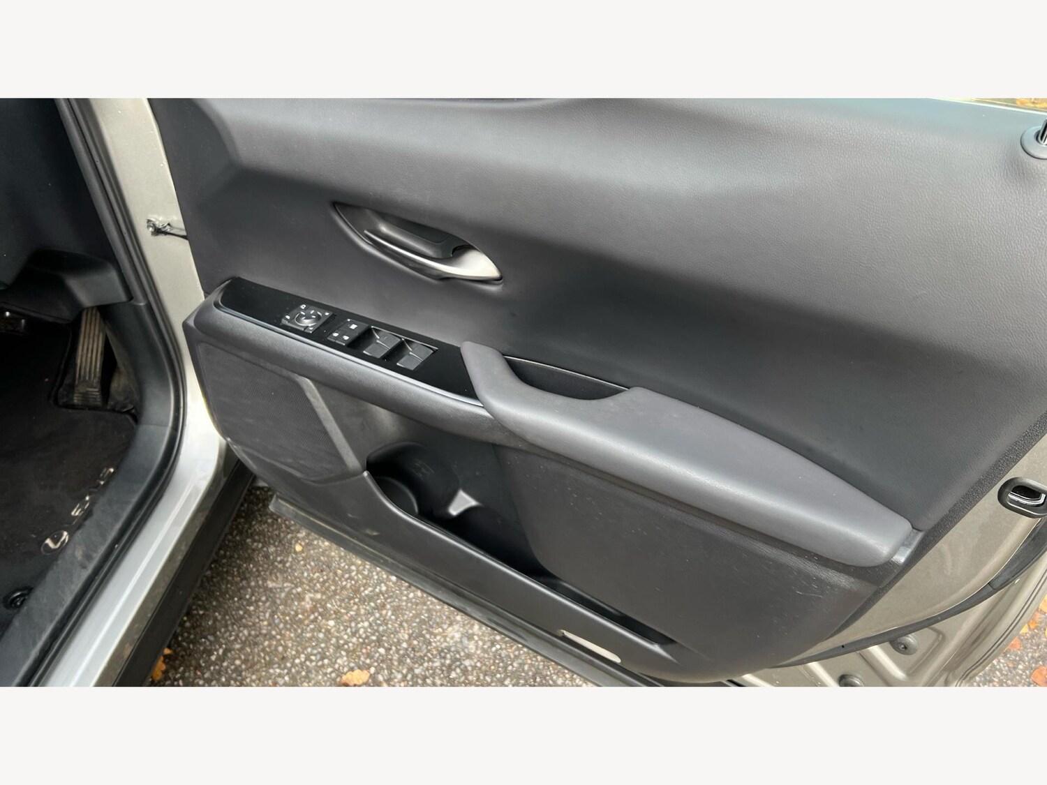 Used Lexus UX 2021 for sale - 76499180: Photo 31