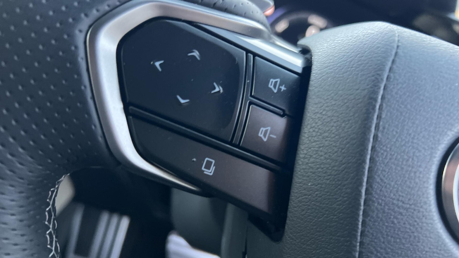 Used Lexus NX 2025 for sale - 76952835: Photo 40