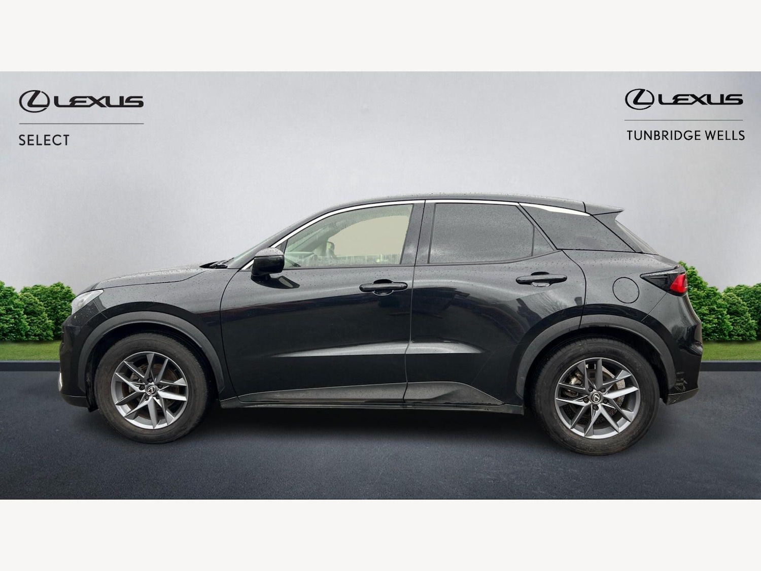 Used Lexus LBX 2024 for sale - 77925085: Photo 3