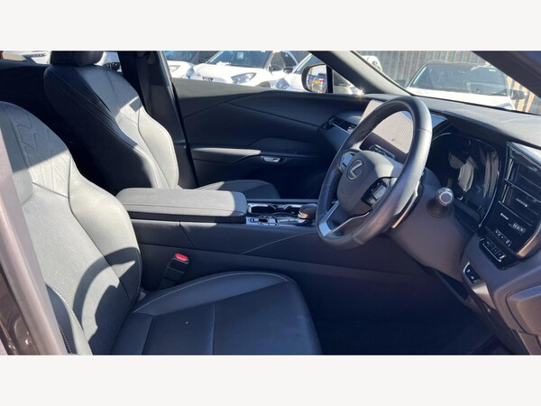 Used Lexus RX 2024 for sale - 76200399: Photo 15