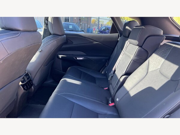 Used Lexus RX 2024 for sale - 76200399: Photo 16