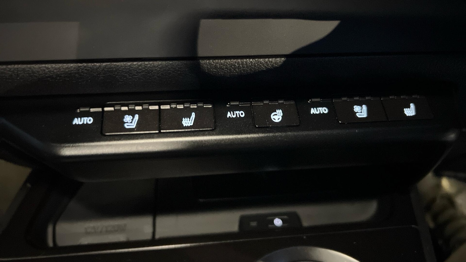 Used Lexus UX 2022 for sale - 76953566: Photo 46