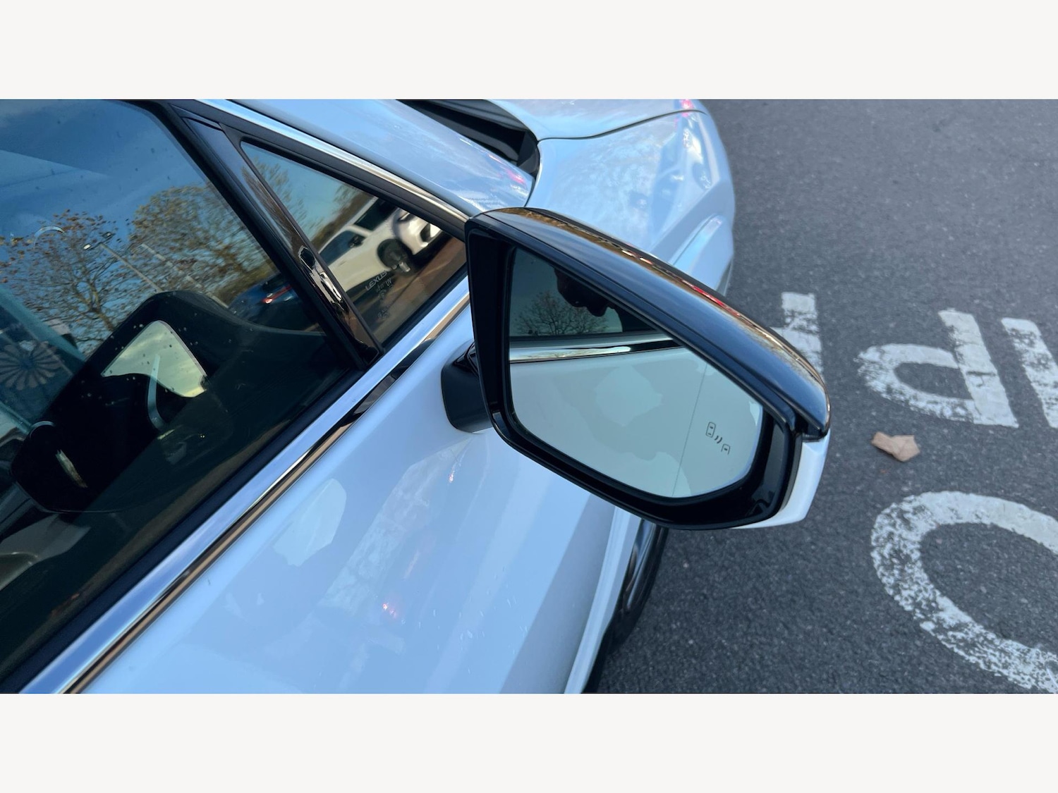 Used Lexus UX 2023 for sale - 76646221: Photo 29