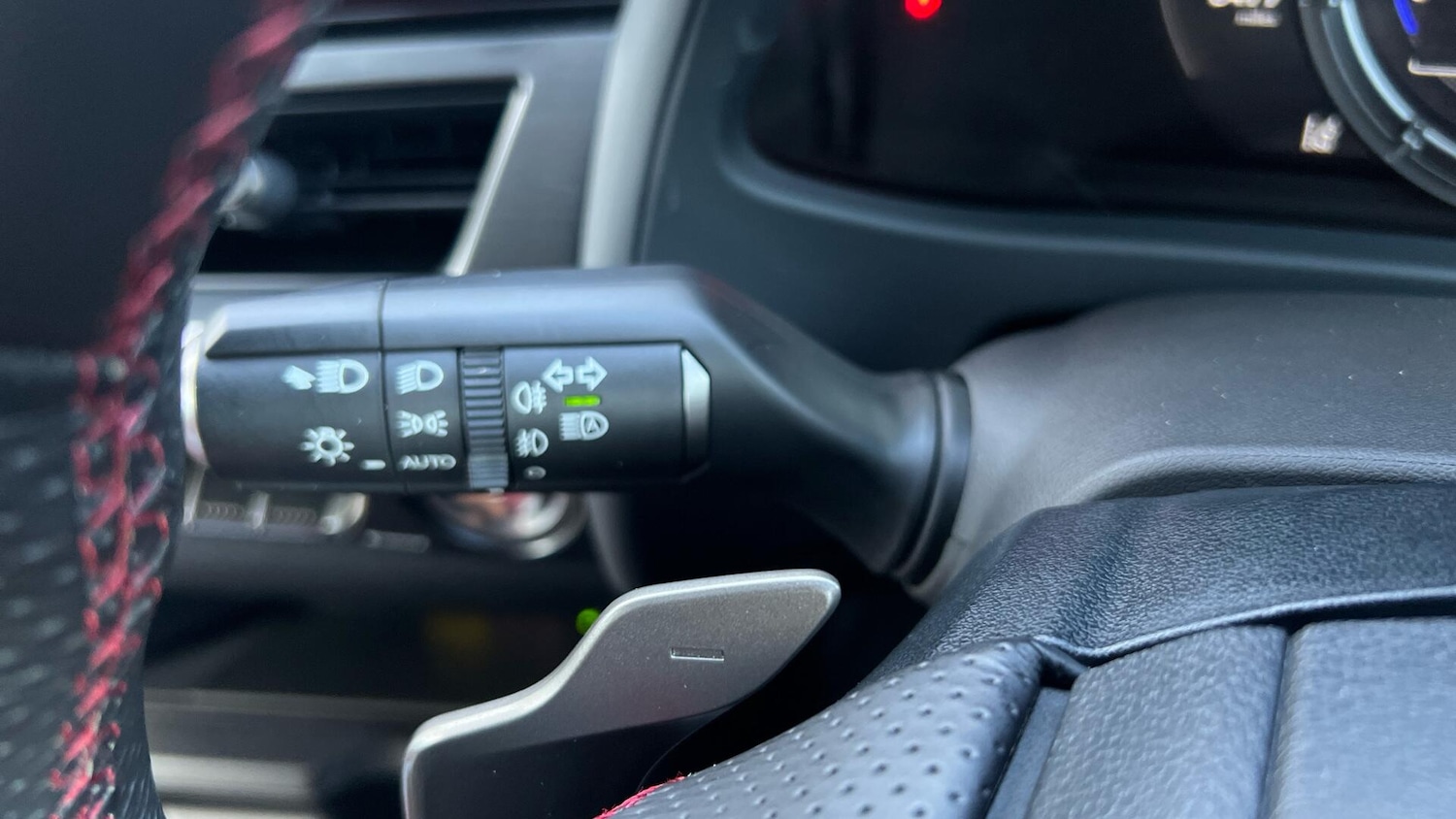 Used Lexus UX 2023 for sale - 76646221: Photo 41