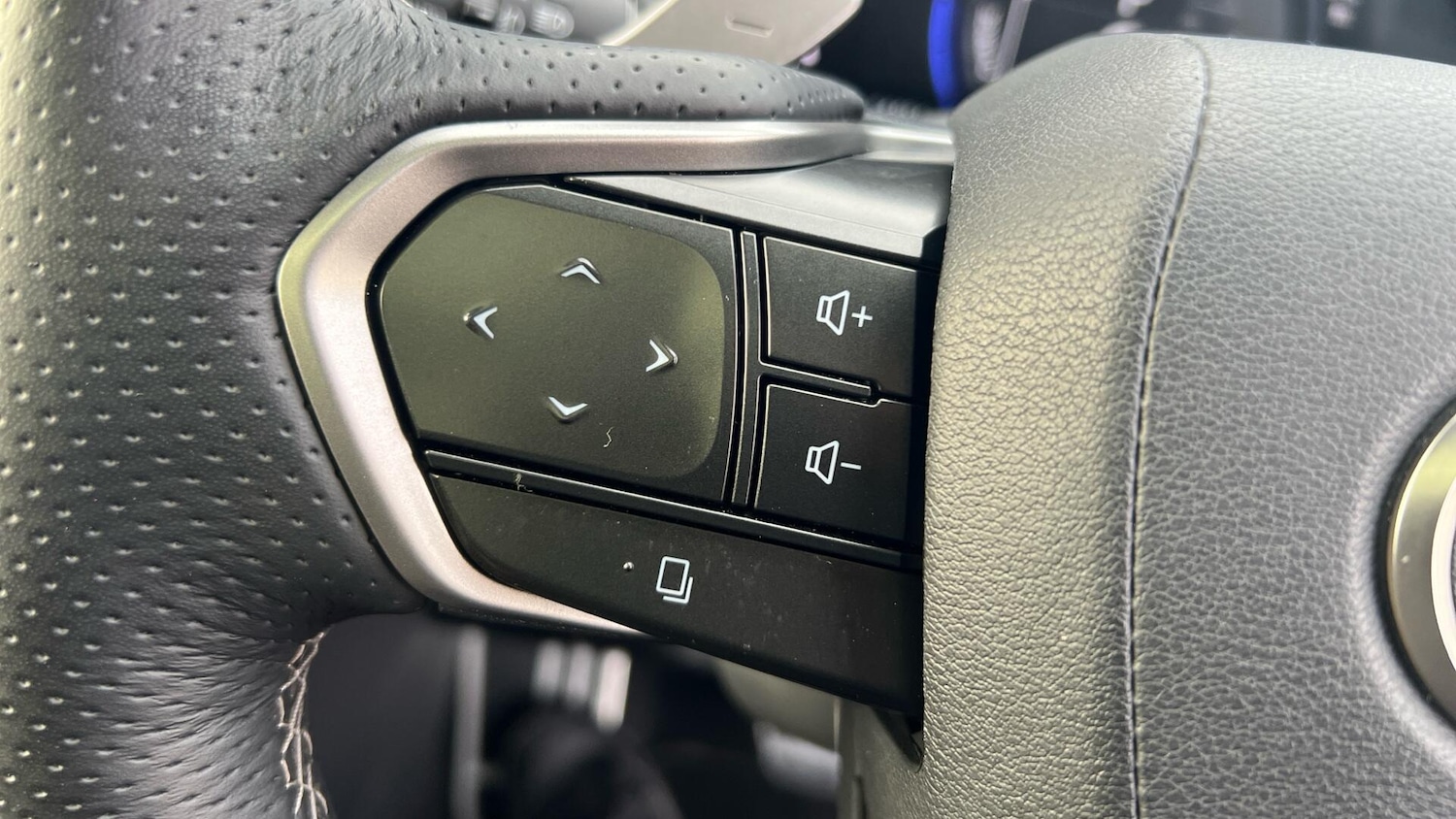 Used Lexus NX 2024 for sale - 76952589: Photo 41