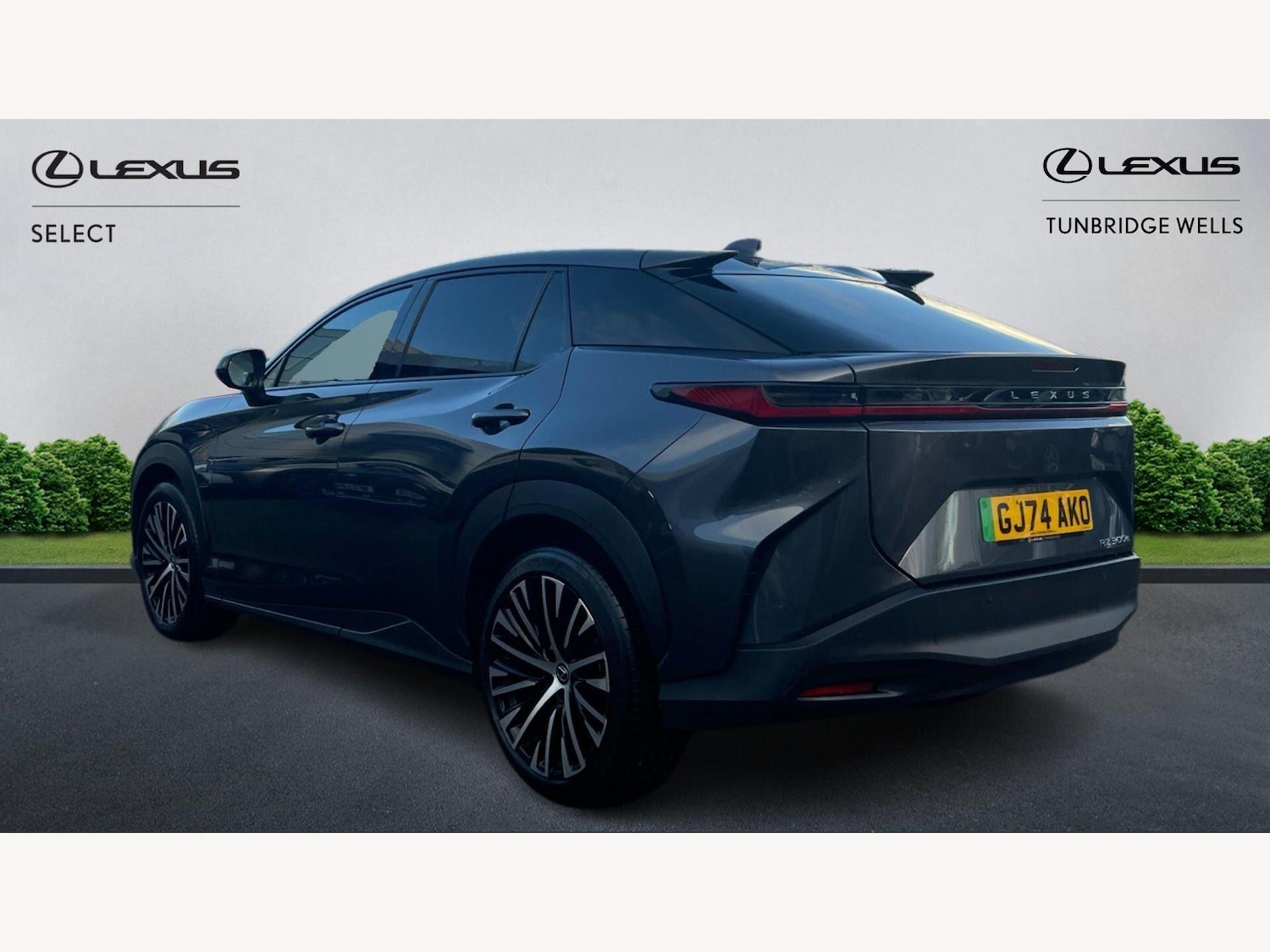Used Lexus RZ 2024 for sale - 77646555: Photo 2
