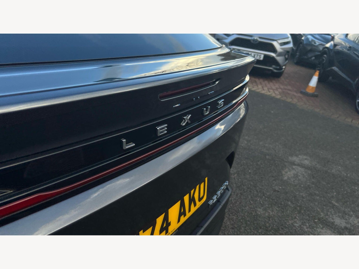 Used Lexus RZ 2024 for sale - 77646555: Photo 26