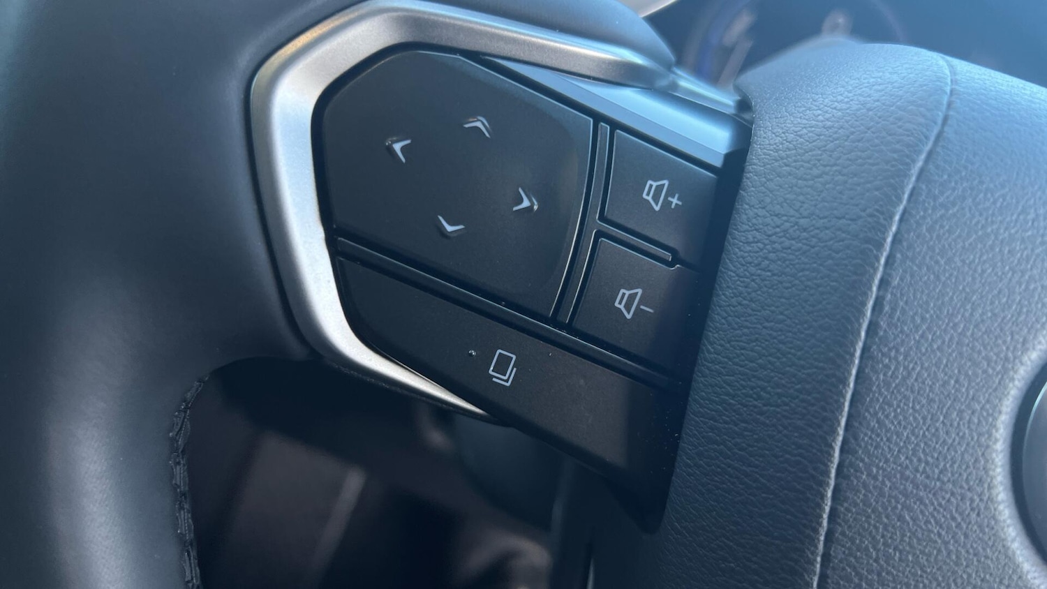 Used Lexus RZ 2024 for sale - 77646555: Photo 42