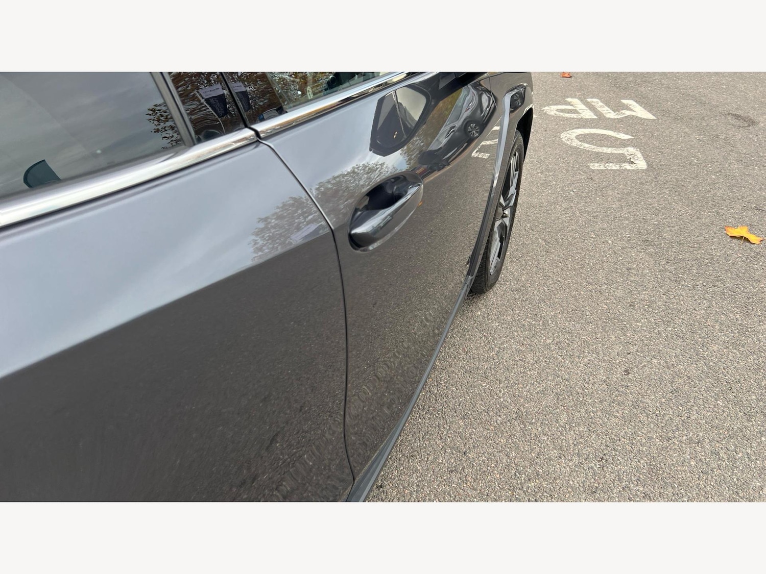 Used Lexus UX 2023 for sale - 76498903: Photo 28