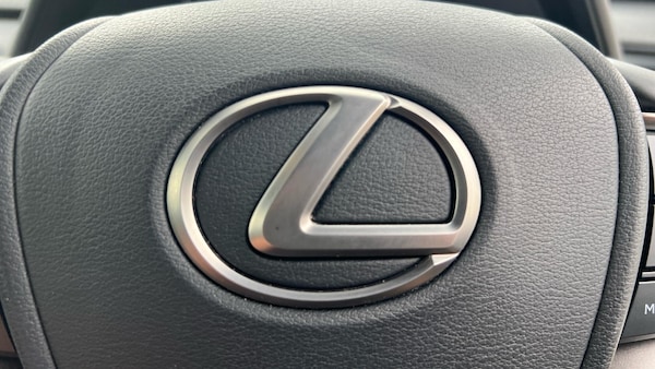 Used Lexus UX 2020 for sale - 76175037: Photo 46
