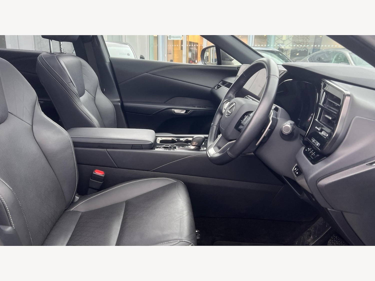 Used Lexus RX 2024 for sale - 77351356: Photo 15