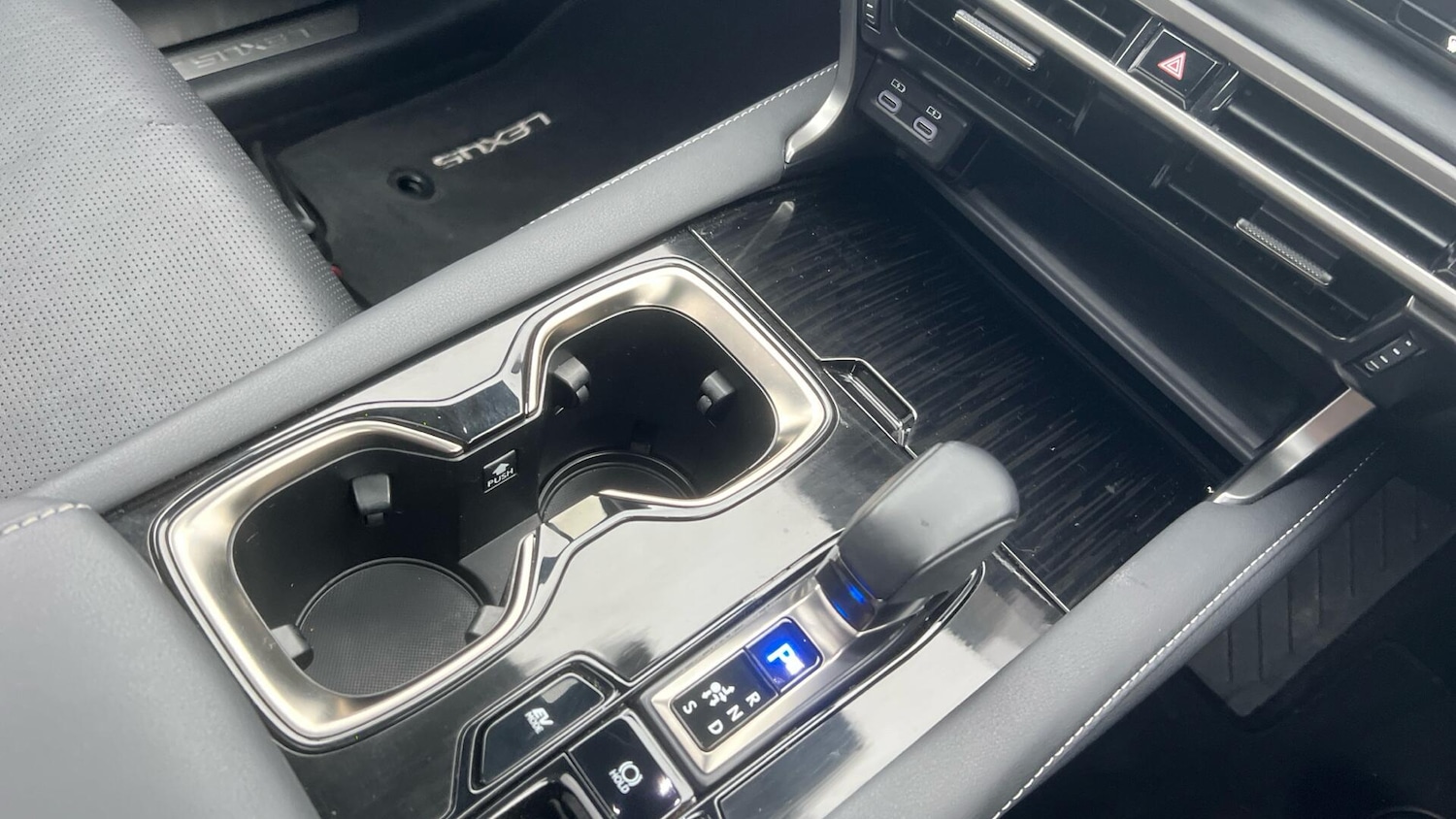 Used Lexus RX 2024 for sale - 77351356: Photo 42