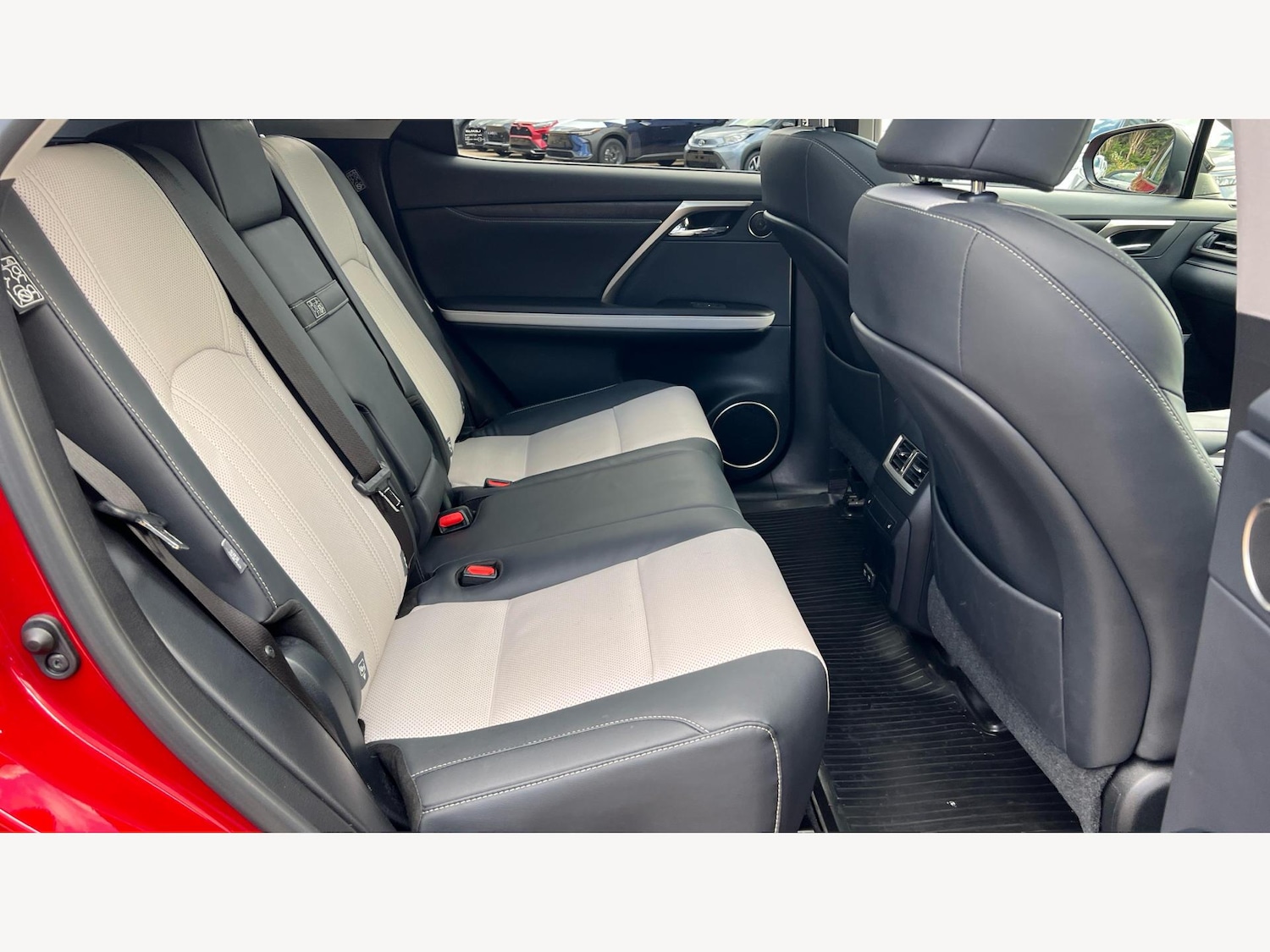 Used Lexus RX 2022 for sale - 76024493: Photo 11