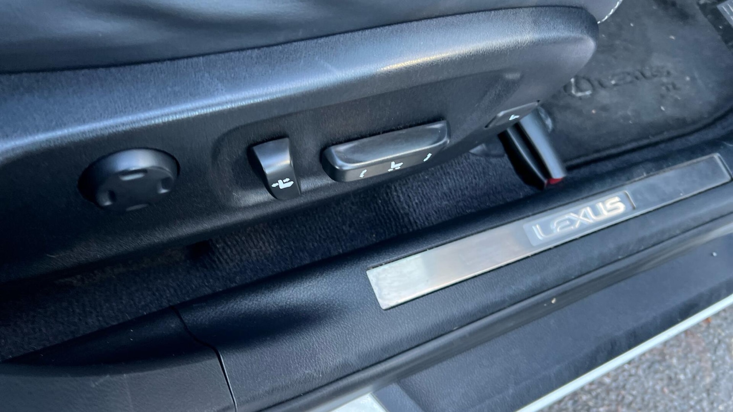 Used Lexus RX 2018 for sale - 77097881: Photo 32