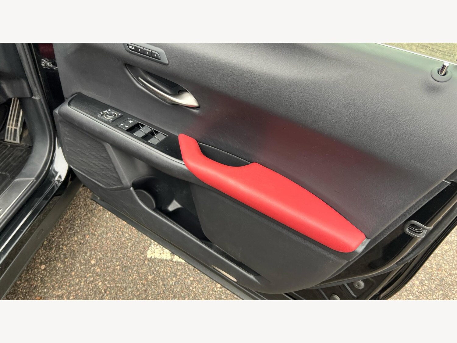 Used Lexus UX 2019 for sale - 76314799: Photo 31