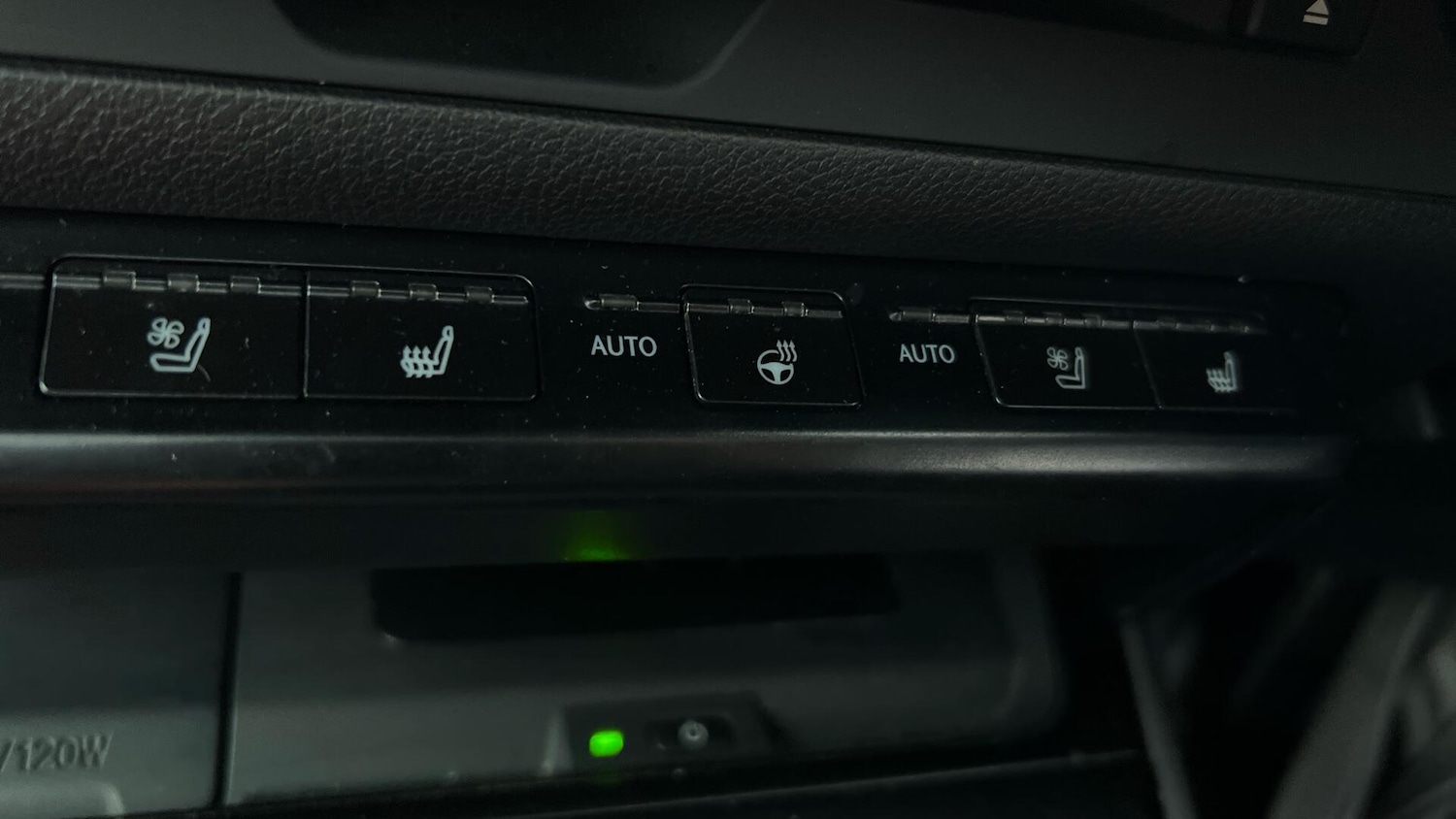 Used Lexus UX 2019 for sale - 76314799: Photo 46