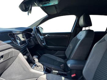 Used Volkswagen T-Roc 2022 for sale - 78379313: Photo