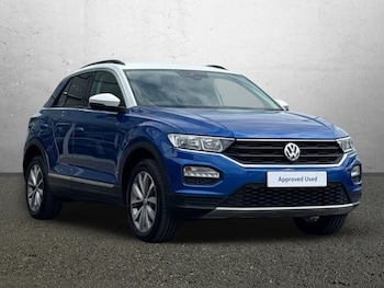Used Volkswagen T-Roc 2019 for sale - 78995396: Photo