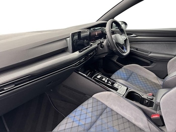 Used Volkswagen Golf 2023 for sale - 79357210: Photo