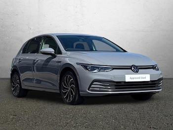 Used Volkswagen Golf 2023 for sale - 78366349: Photo