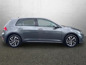 Used Volkswagen Golf 2019 for sale - 79616968: Photo