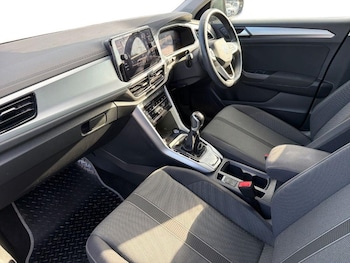 Used Volkswagen T-Roc 2022 for sale - 79515651: Photo