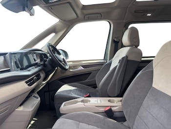 Used Volkswagen Multivan 2024 for sale - 78708836: Photo