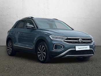 Used Volkswagen T-Roc 2023 for sale - 78386934: Photo