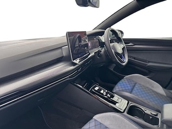 Used Volkswagen Golf 2026 for sale - 79383332: Photo