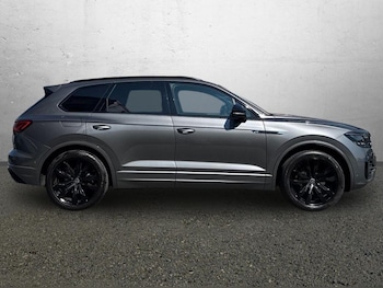 Used Volkswagen Touareg 2023 for sale - 79459799: Photo