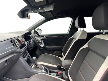 Used Volkswagen T-Roc 2019 for sale - 78639957: Photo