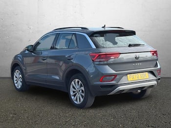 Used Volkswagen T-Roc 2022 for sale - 79703399: Photo