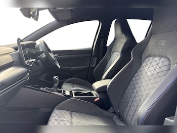 Used Volkswagen Golf 2025 for sale - 78336000: Photo