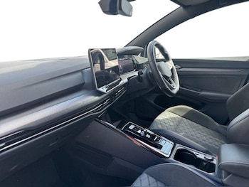 Used Volkswagen Golf 2025 for sale - 79456748: Photo