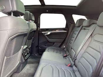 Used Volkswagen Touareg 2023 for sale - 78542675: Photo